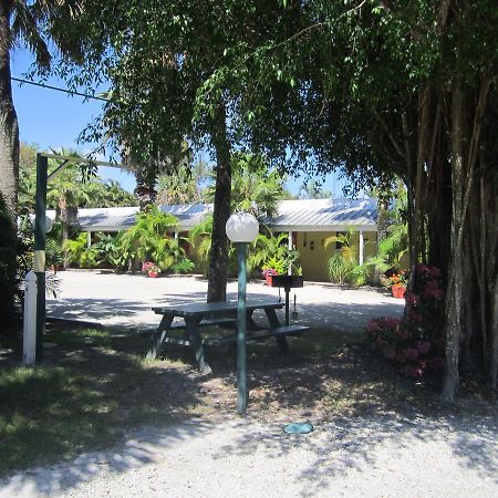 Anchor Inn And Cottages Sanibel Bagian luar foto
