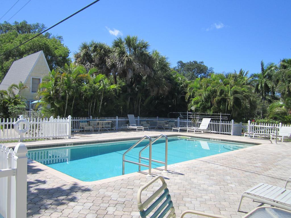 Anchor Inn And Cottages Sanibel Bagian luar foto