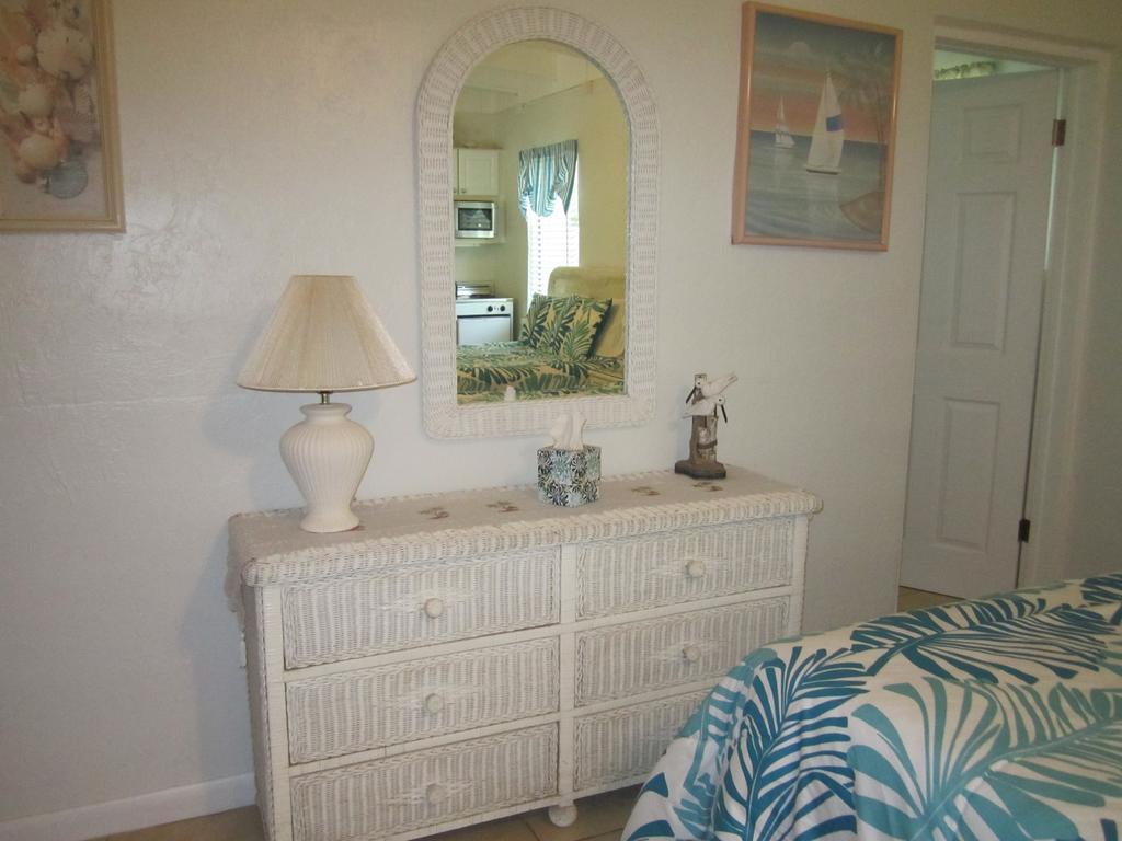 Anchor Inn And Cottages Sanibel Bagian luar foto