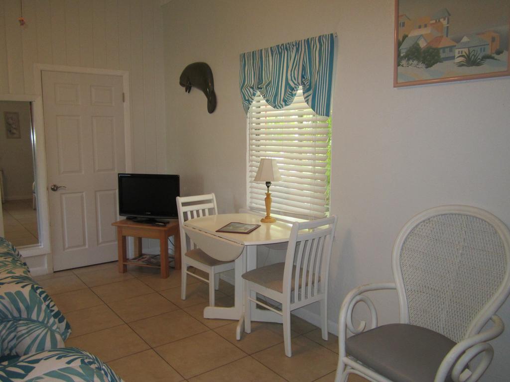 Anchor Inn And Cottages Sanibel Bagian luar foto